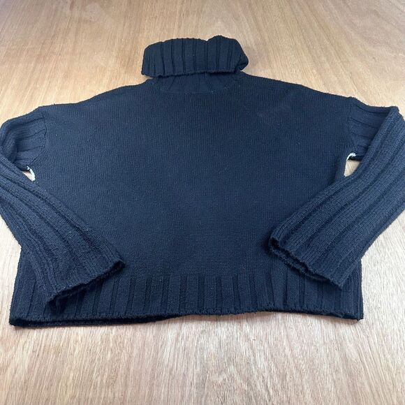 Women’s Black Turtleneck Sweater S Geometric Pattern Pullover - Picture 2 of 5